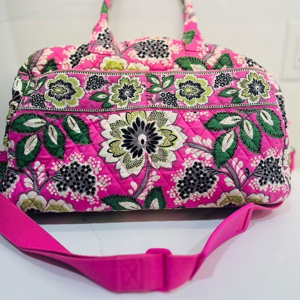 Vera Bradley Rare Retired Bowler Priscilla  Floral Travel Bag